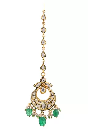 Alloy Kundan Maang Tikka in Gold and White