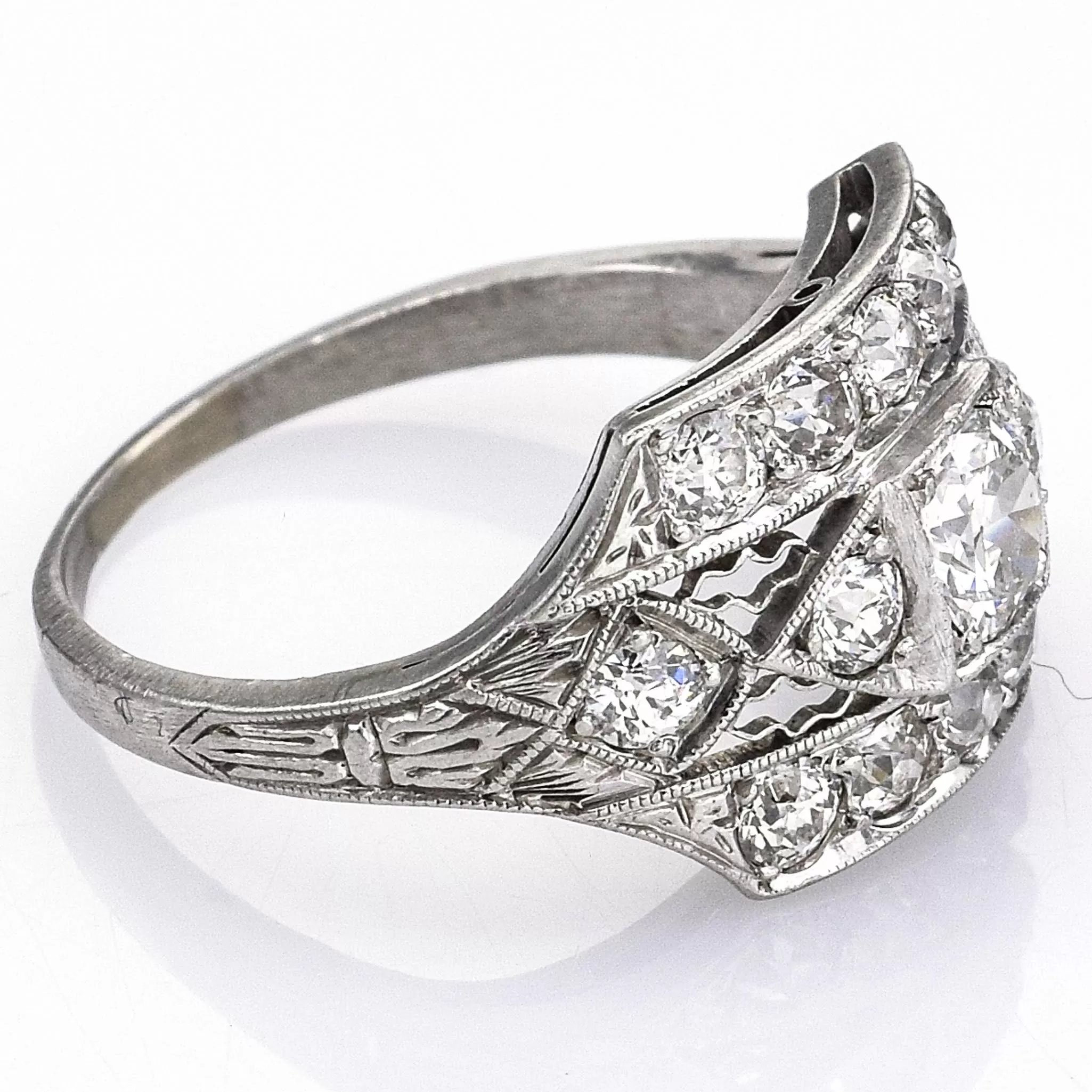 Antique Platinum 1.02 TCW Diamond Art Deco Band Ring G/H VS-1/2