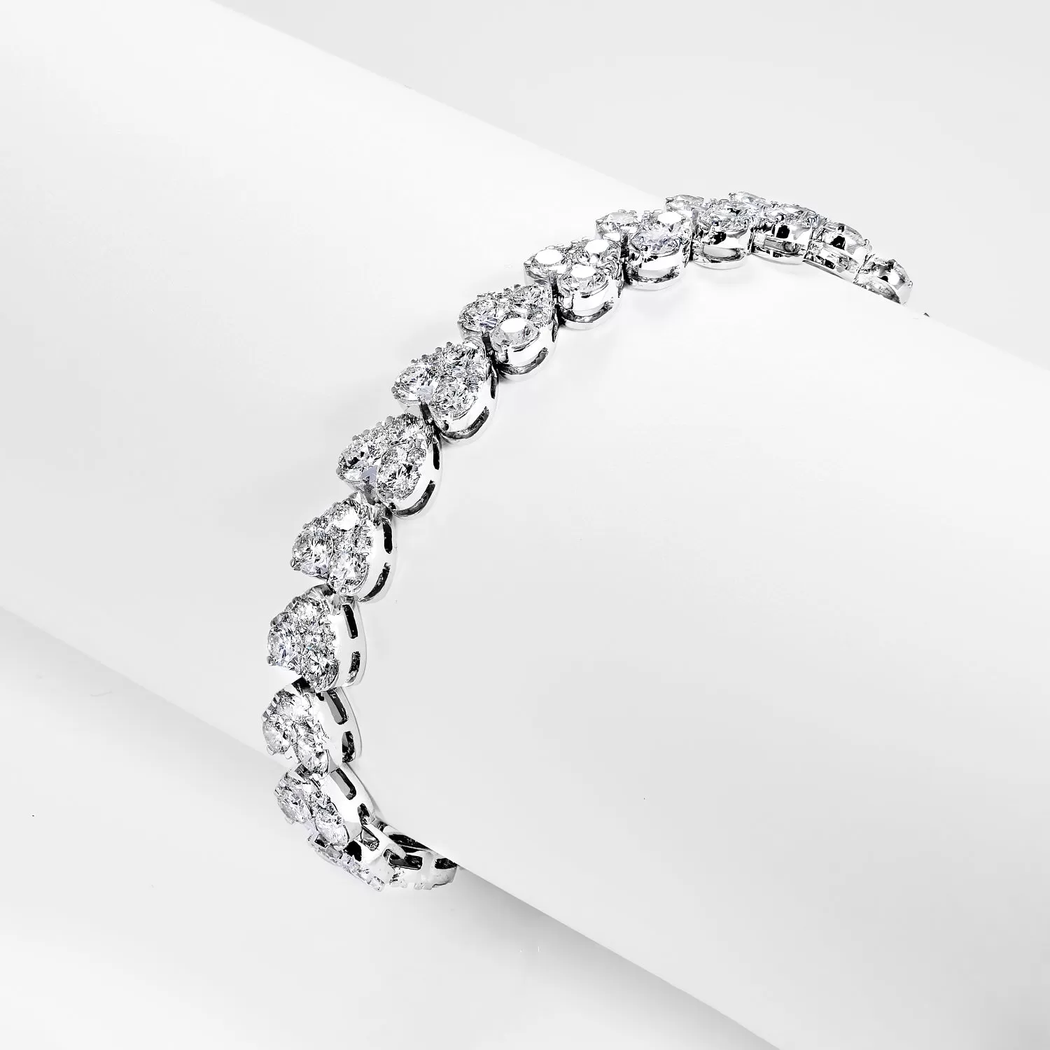 Avah 15 Carat Round Brilliant Cut Single Row Diamond Bracelet in 14k White Gold