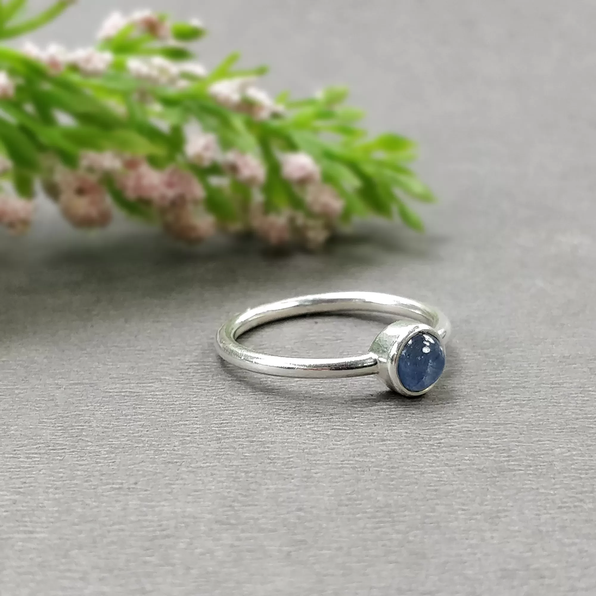 BLUE SAPPHIRE Gemstone 925 Sterling Silver RING : Natural Sapphire Round Cabochon Bezel Set Fine Statement Unisex Ring 7US