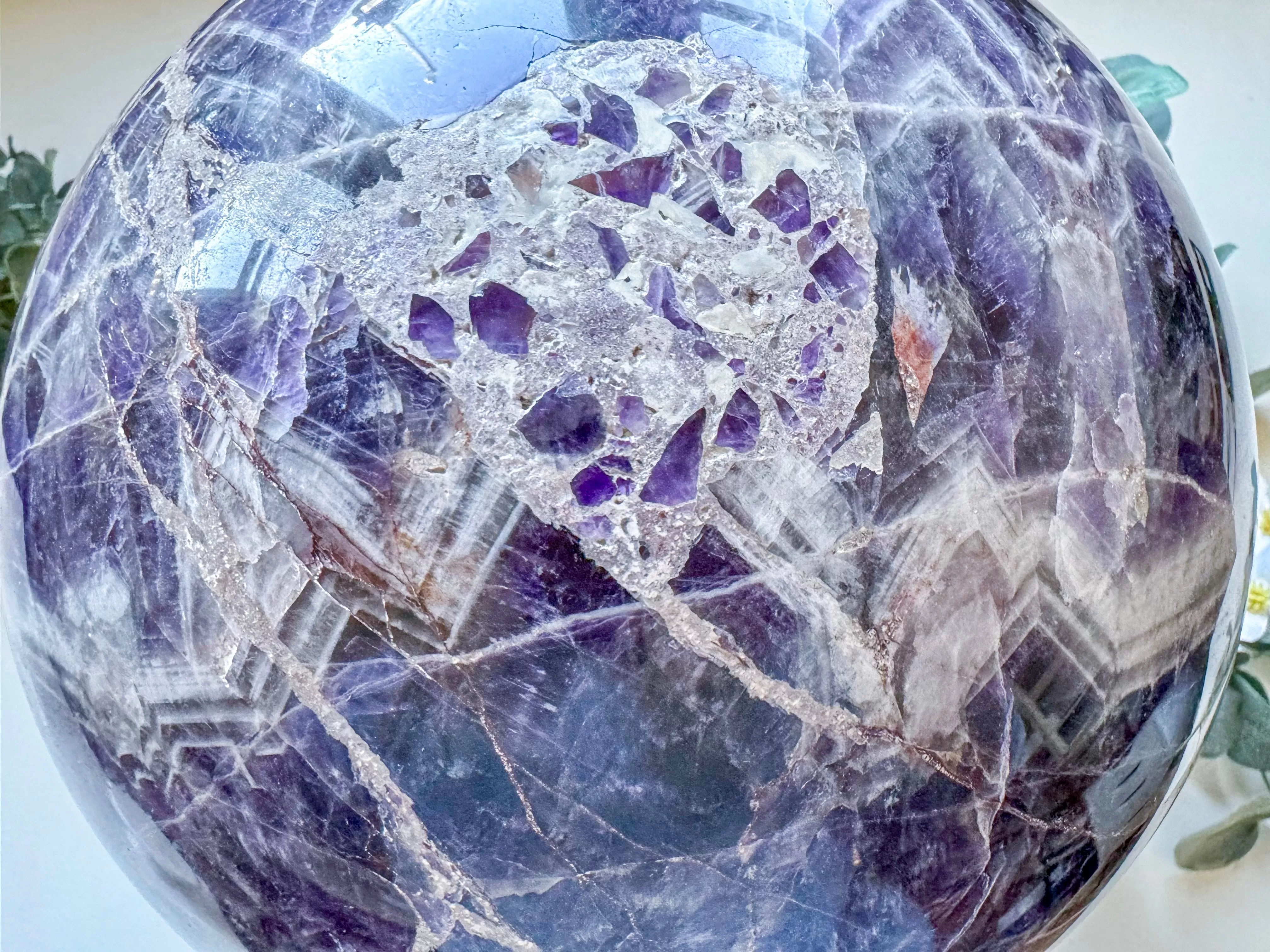 Dream Amethyst (Chevron Amethyst) XXL Sphere || Brazil