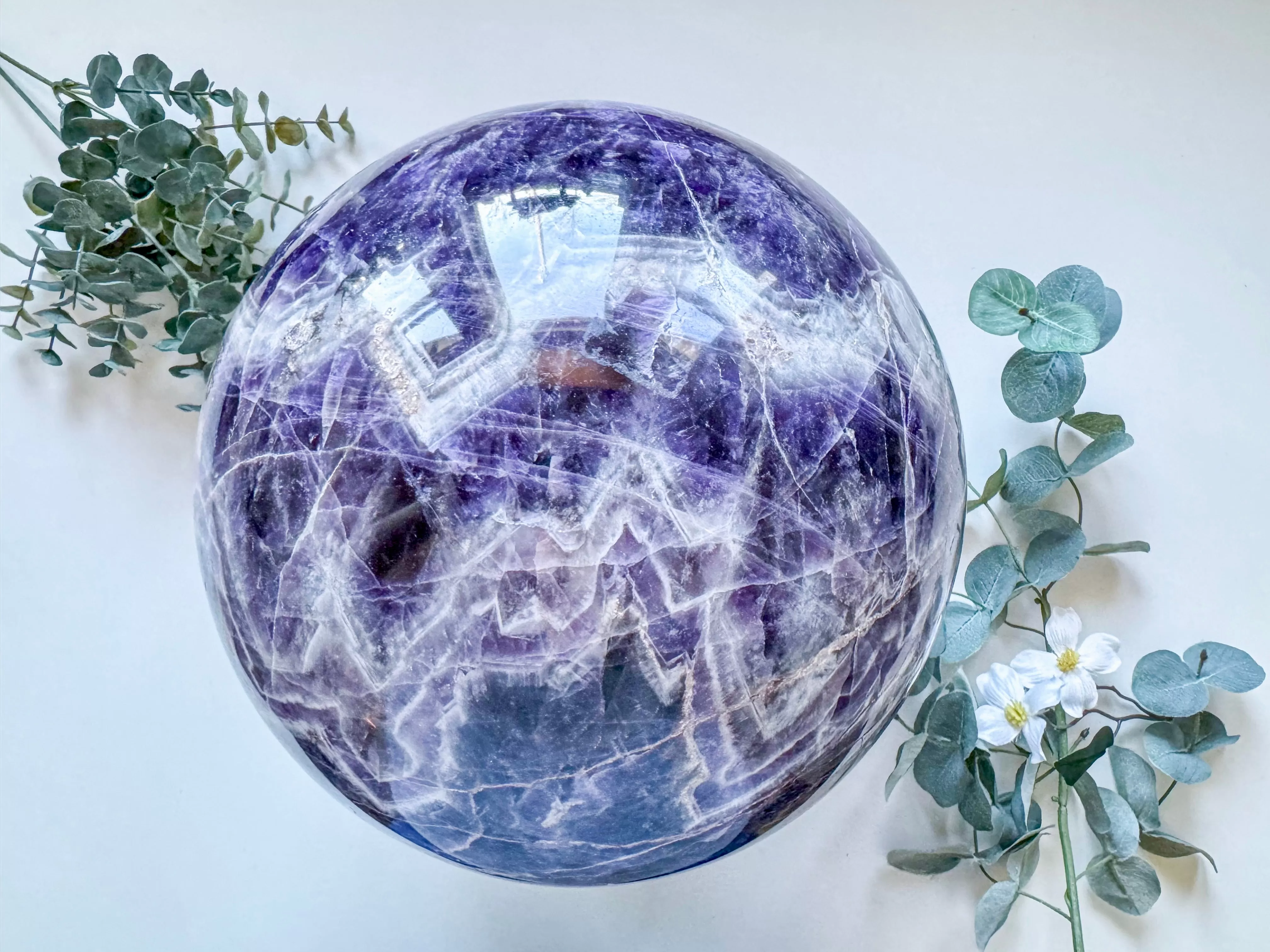 Dream Amethyst (Chevron Amethyst) XXL Sphere || Brazil