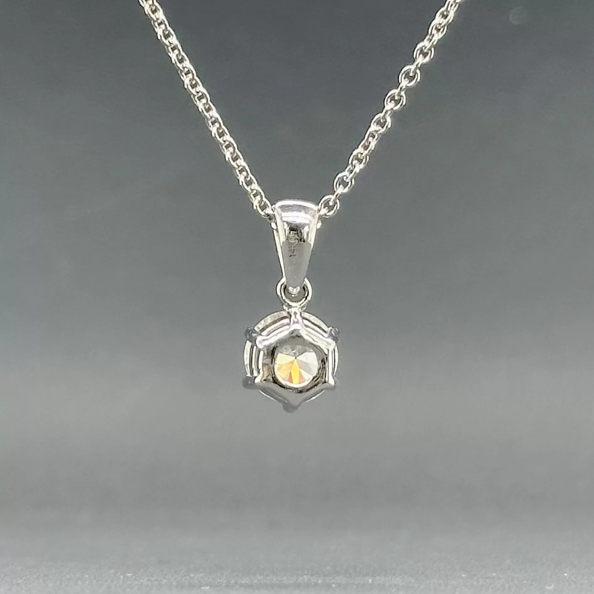 Estate 14K W Gold 0.61ct G/SI1 Diamond Pendant