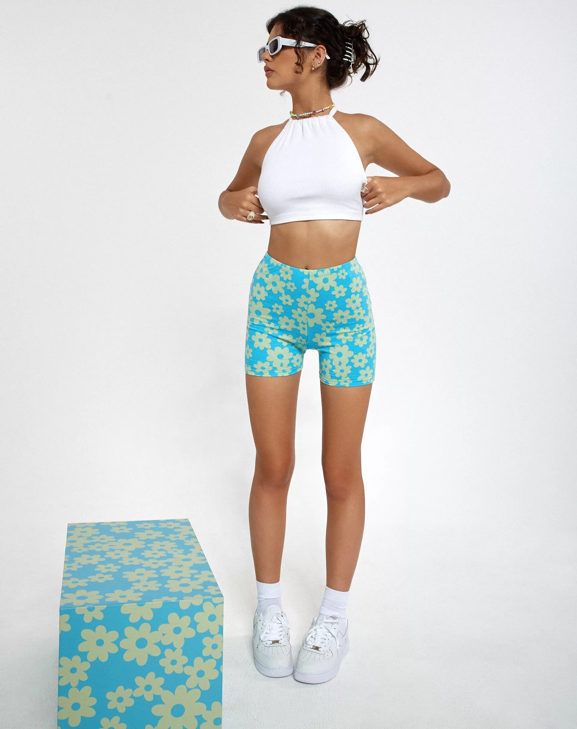 Hot Pant in Retro Daisy Blue