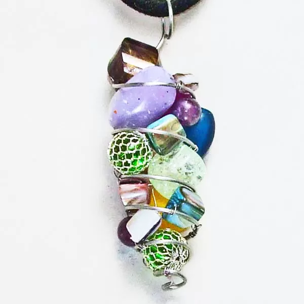 Ladasha Wire Beaded Pendant Necklace