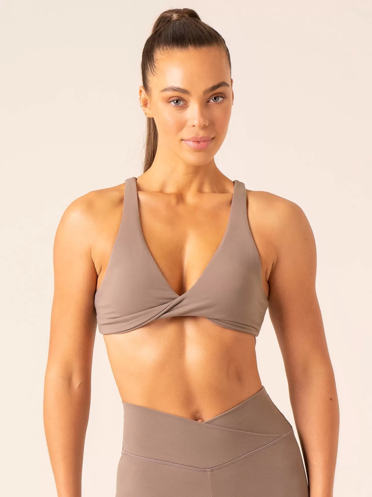 Momentum Twist Sports Bra - Taupe