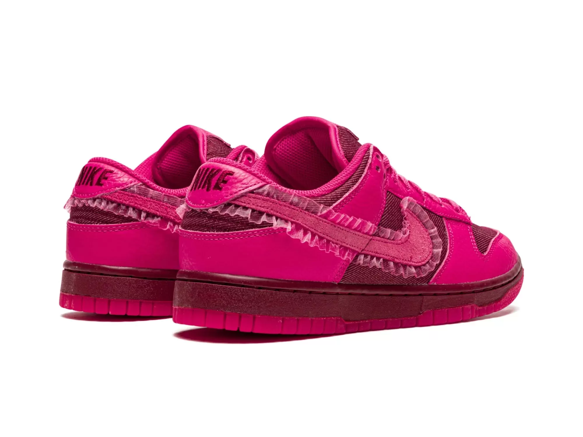 Nike Dunk Low "Valentine's Day" (2022)