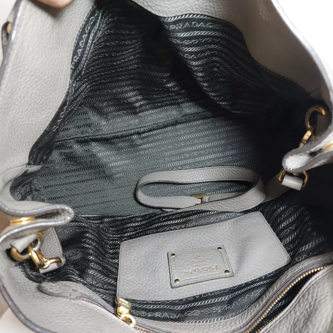 Prada Grey Pebbled Leather Tote | Pre Loved |