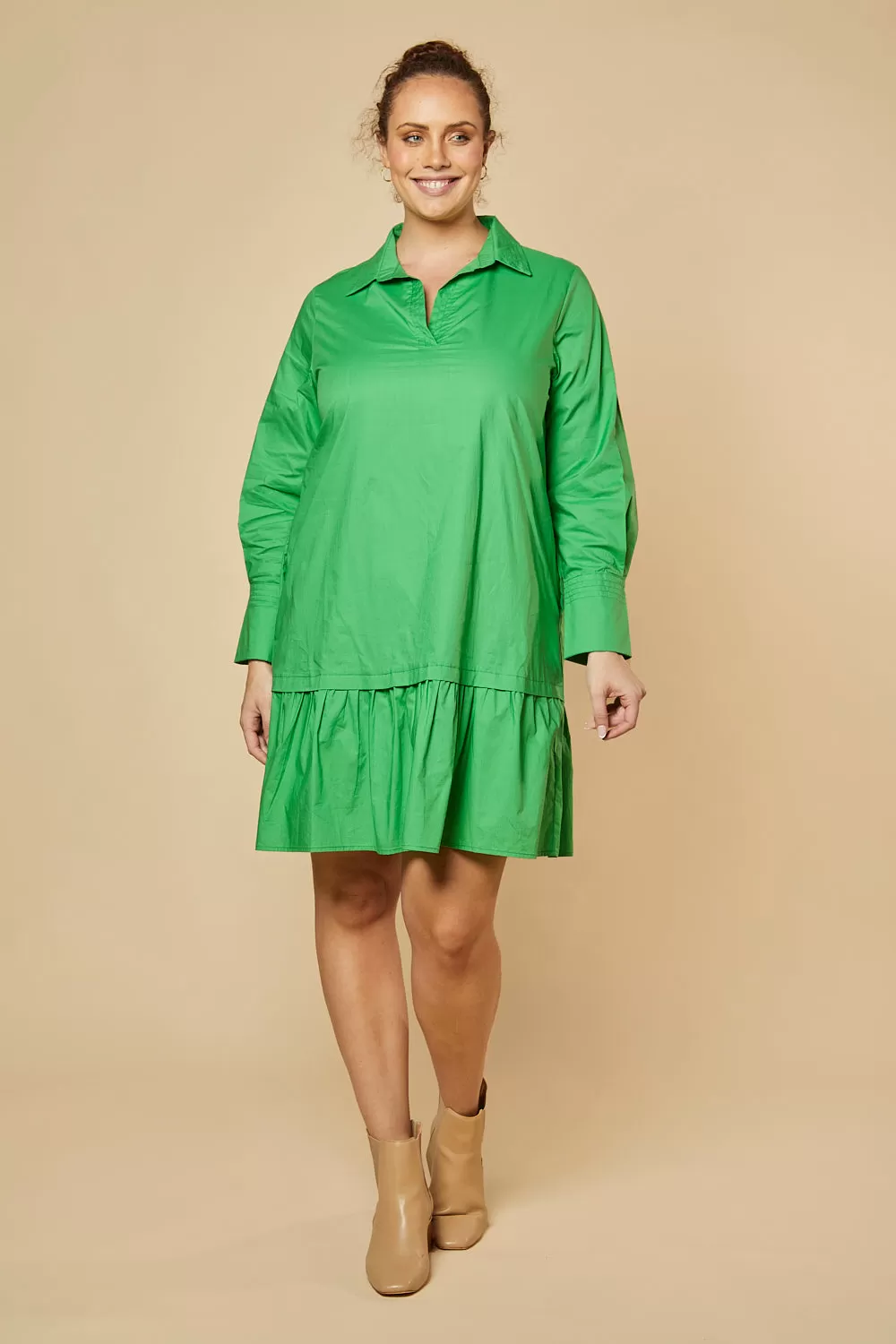 Remi Short Dress in Green Poplin