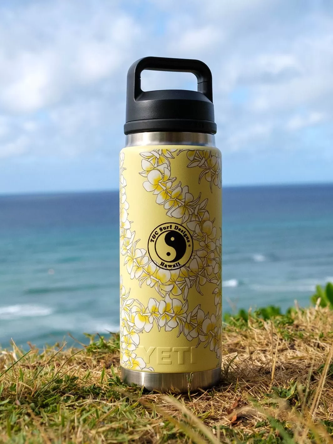 T&C Surf 26 oz Plumeria Lei Rambler Yeti Bottle with Chug Cap