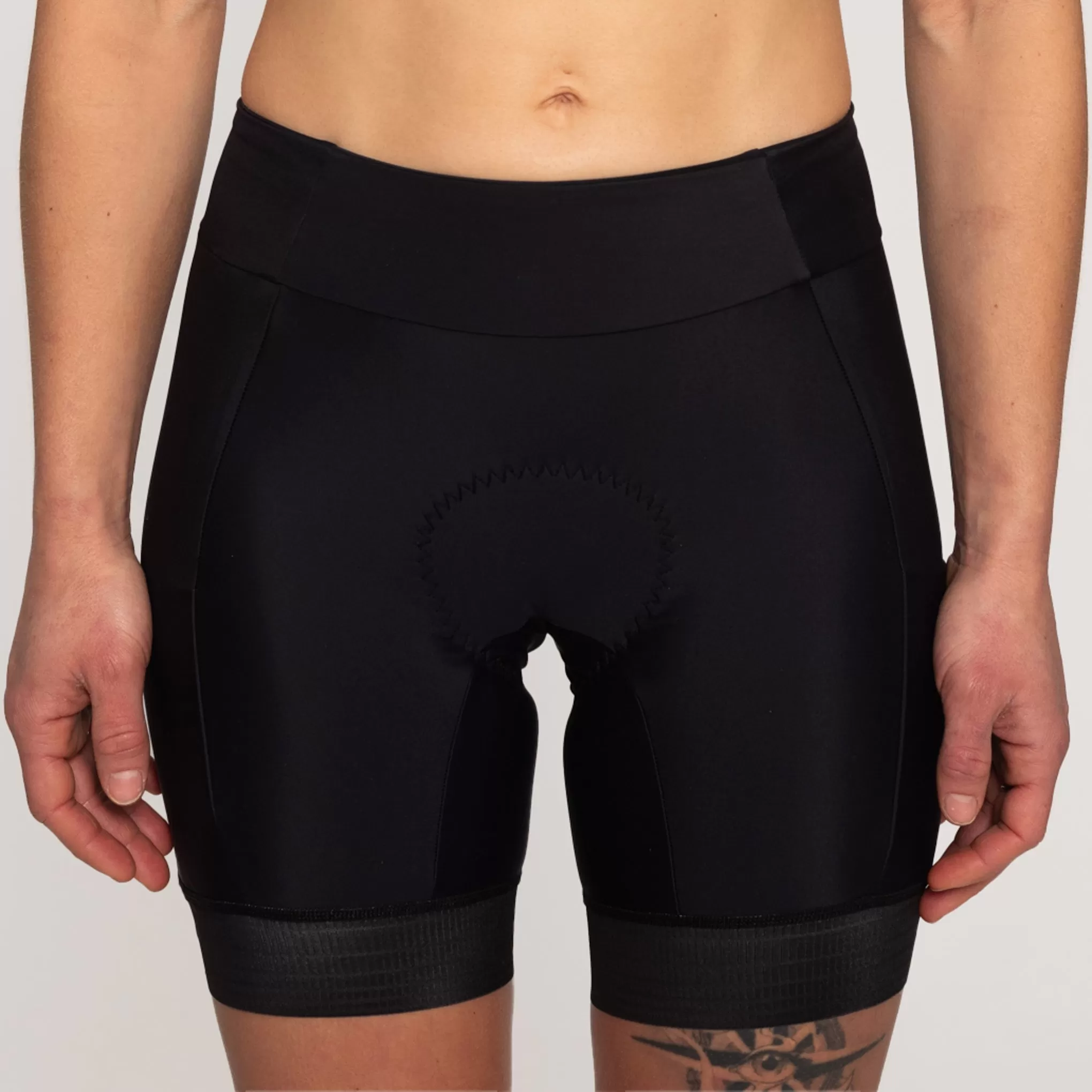 Tri Short